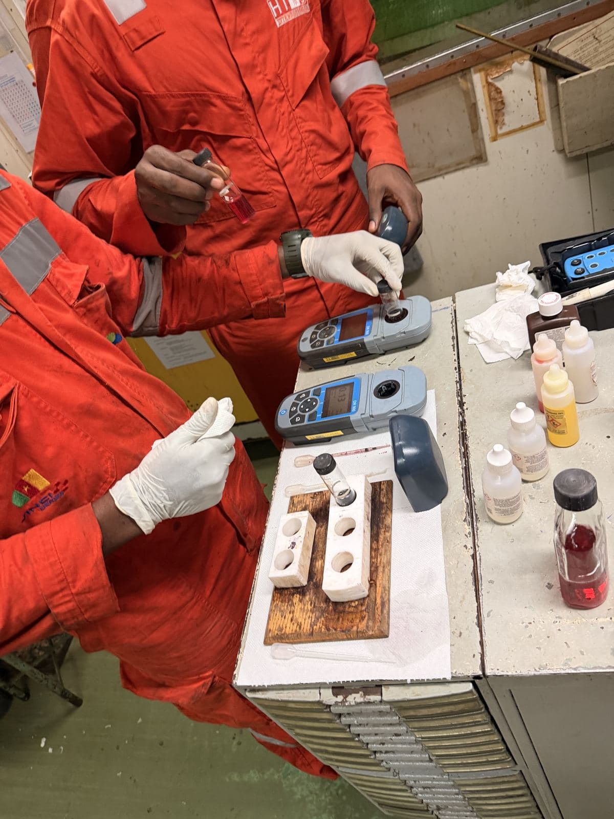 Colorimetric analysis of a sample